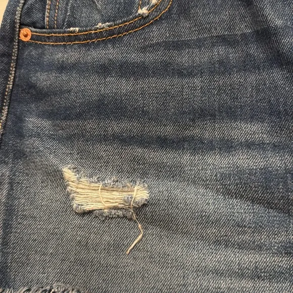 Levi’s 501 Button Fly Cutoff Raw Hem Jean Shorts S58022 Size High Rise. NWOT