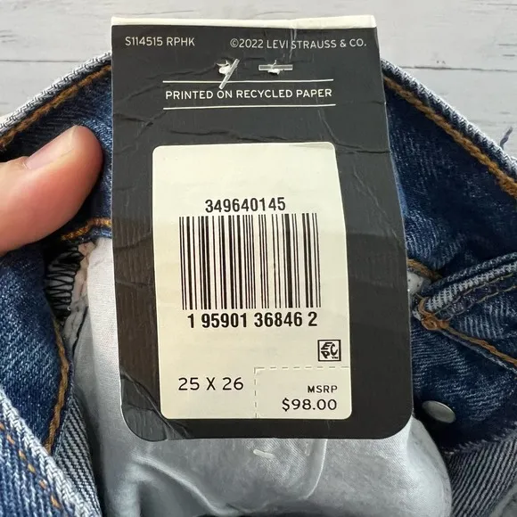 Levi’s NWT Wedgie Straight Dark Wash Jeans Size 25