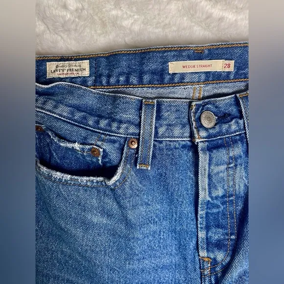 Levi’s Women’s Wedgie Straight No Stretch Button Fly Ankle Mid Rise Jeans Sz 28