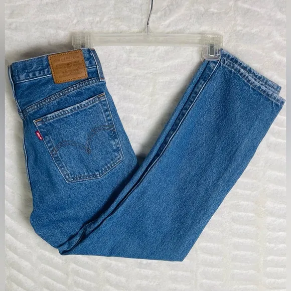 Levi’s Women’s Wedgie Straight No Stretch Button Fly Ankle Mid Rise Jeans Sz 28