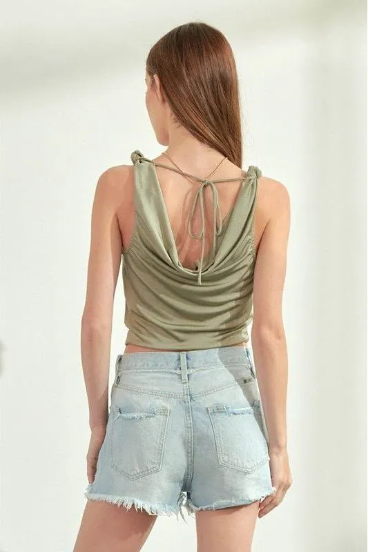 Light Wash Exposed Button Short
