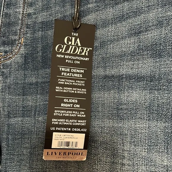 Liverpool Gia Glider The Crop Flare Cartersville Blue Fray Hem NWT