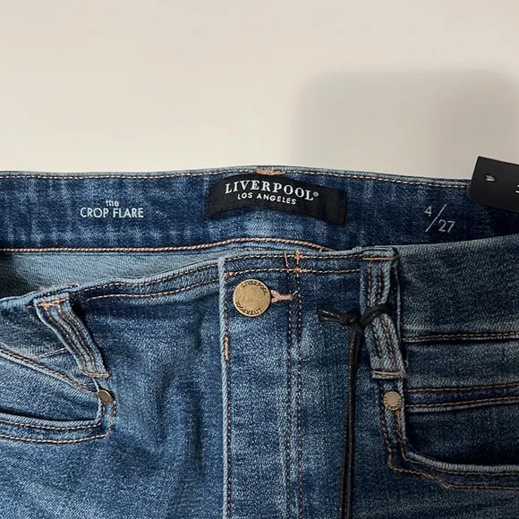 Liverpool Gia Glider The Crop Flare Cartersville Blue Fray Hem NWT