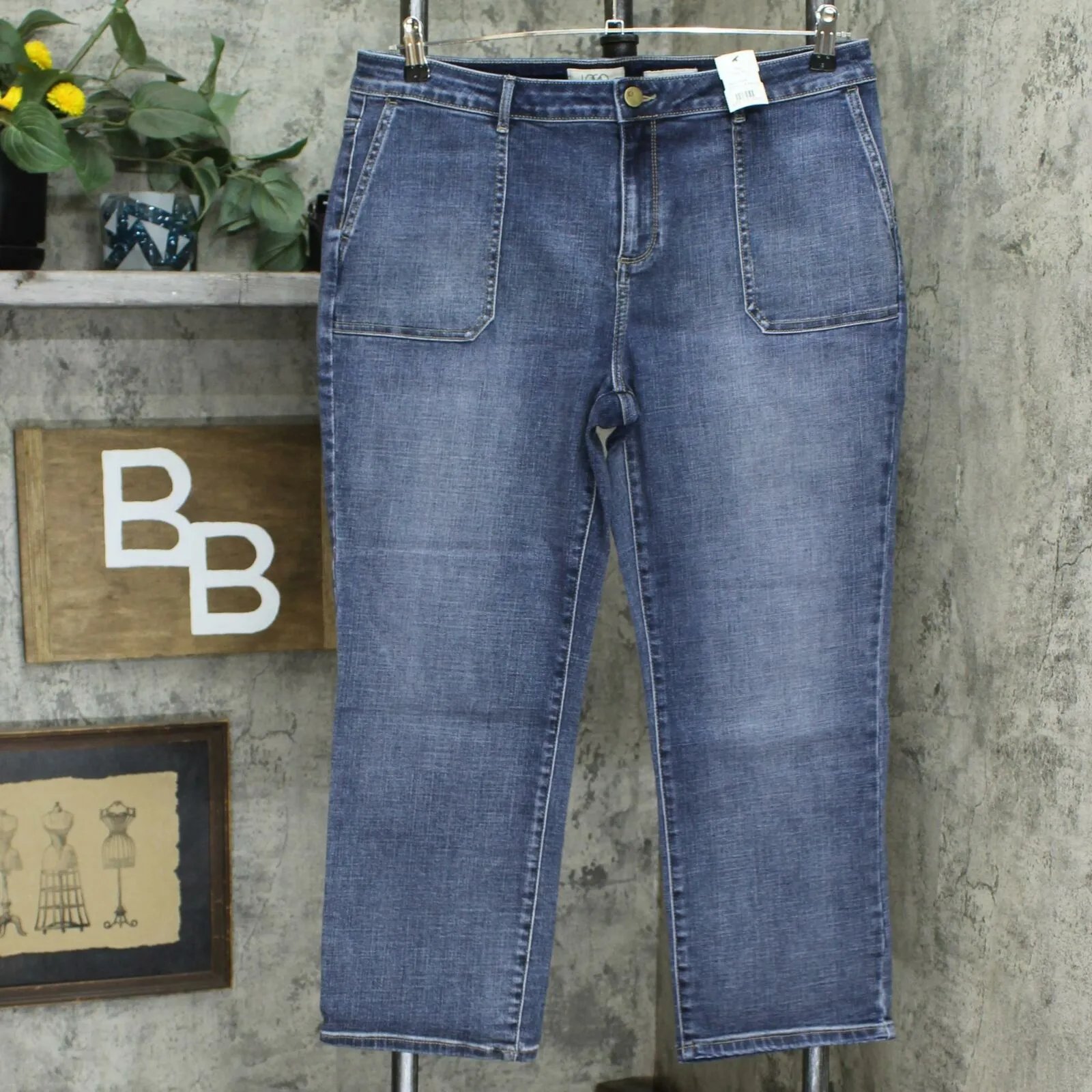 LOGO by Lori Goldstein Women's Crosshatch Crop Straight Leg Jeans