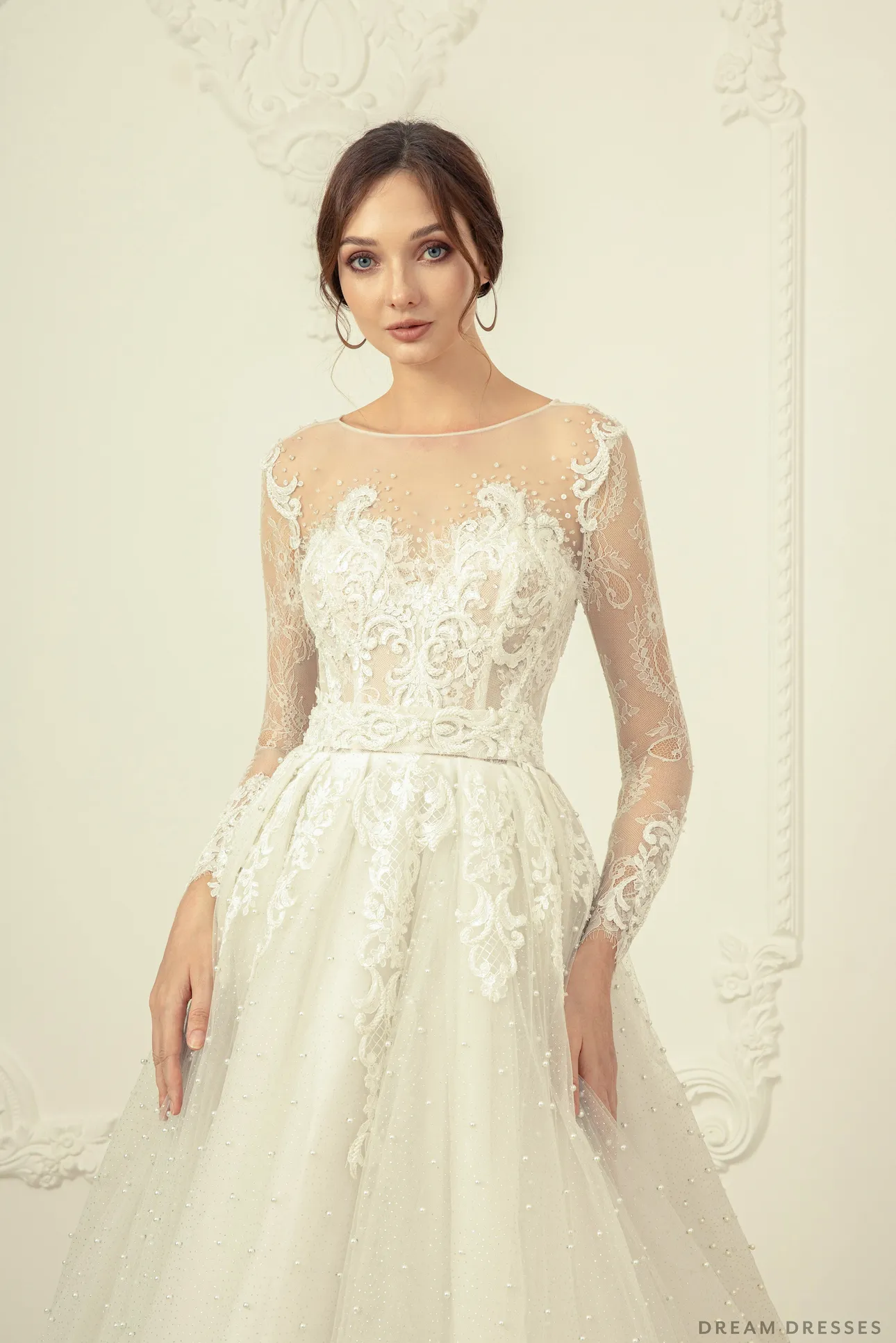 Long Sleeves Lace Wedding Dress (#Jolanda)