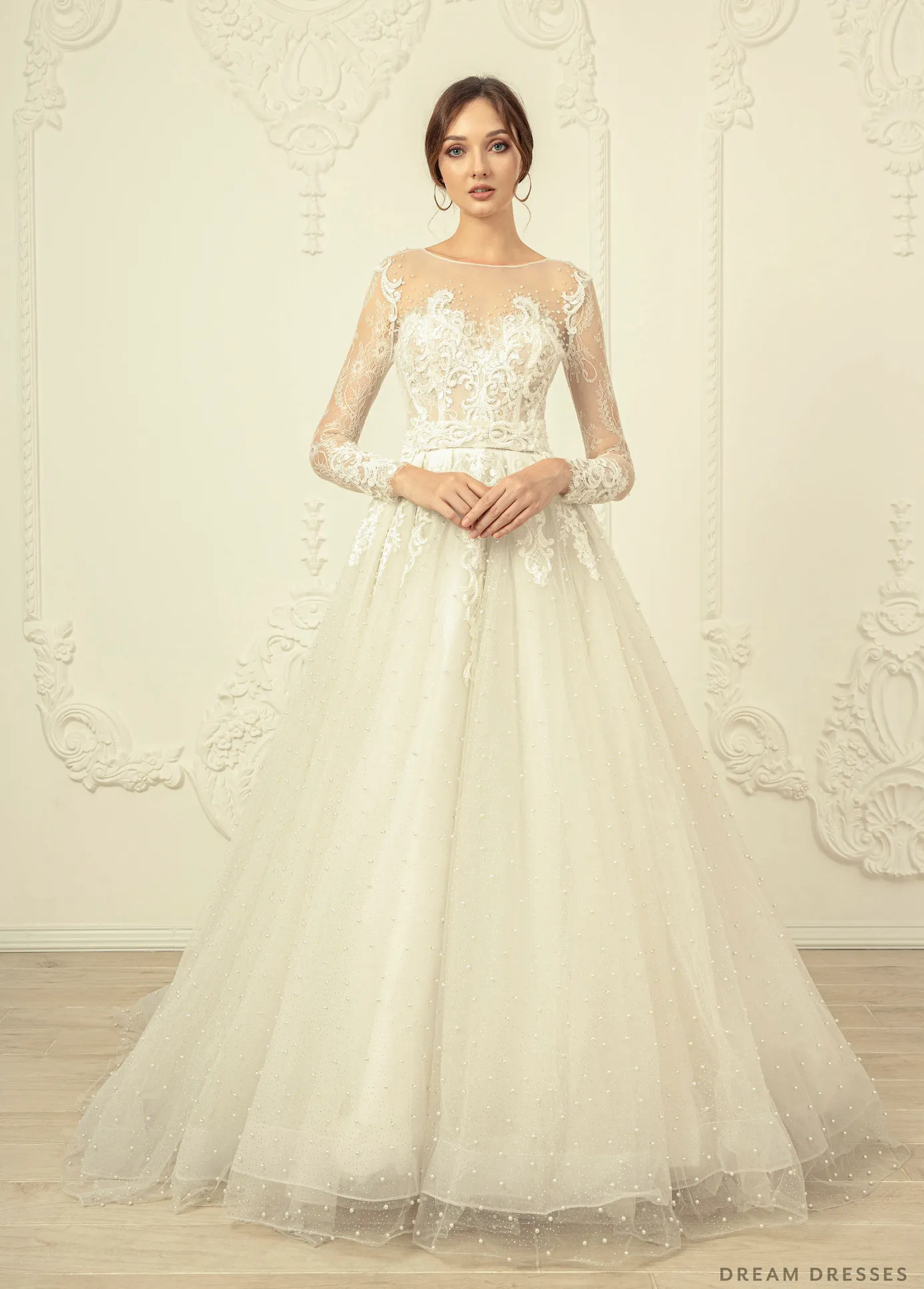 Long Sleeves Lace Wedding Dress (#Jolanda)