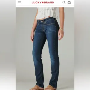 Lucky Brand women’s Mid Rise Sweet Straight