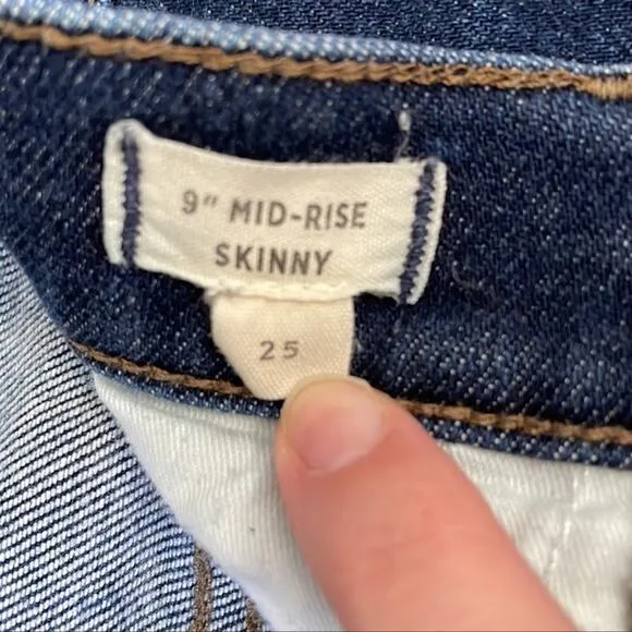 Madewell 9&quot; Mid-Rise Skinny Jeans in Orland Wash