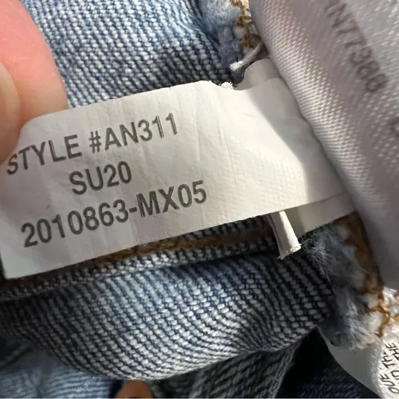 Madewell Curvy Classic Straight Jeans in Meadowland Wash size 33
