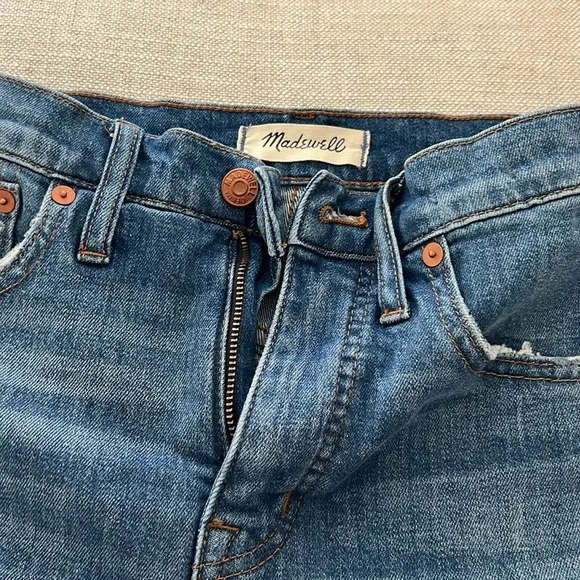 Madewell High Rise Denim Mid Length Jean Shorts Size 24