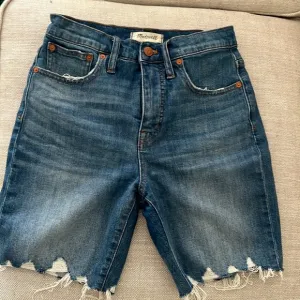Madewell High Rise Denim Mid Length Jean Shorts Size 24