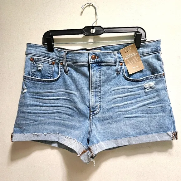 Madewell High Rise Denim Shorts Size 33 Light Blue Wash Curvy Festival Raw Hem