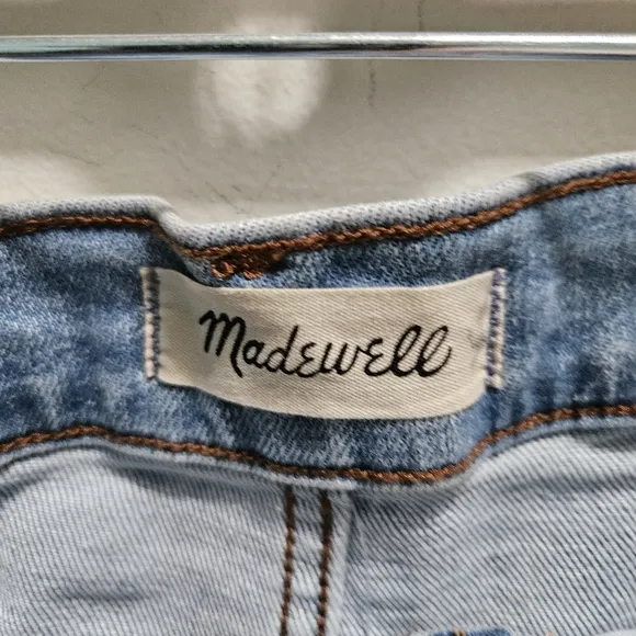 Madewell High Rise Denim Shorts Size 33 Light Blue Wash Curvy Festival Raw Hem