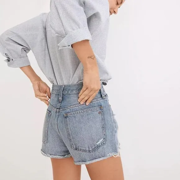 MADEWELL Relaxed Denim Shorts in Renfield Wash: Destructed Edition Size 26 NWT