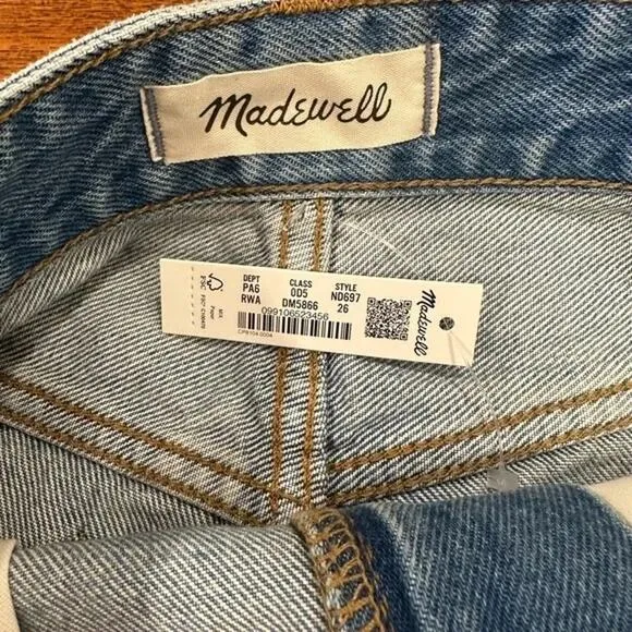 MADEWELL Relaxed Denim Shorts in Renfield Wash: Destructed Edition Size 26 NWT
