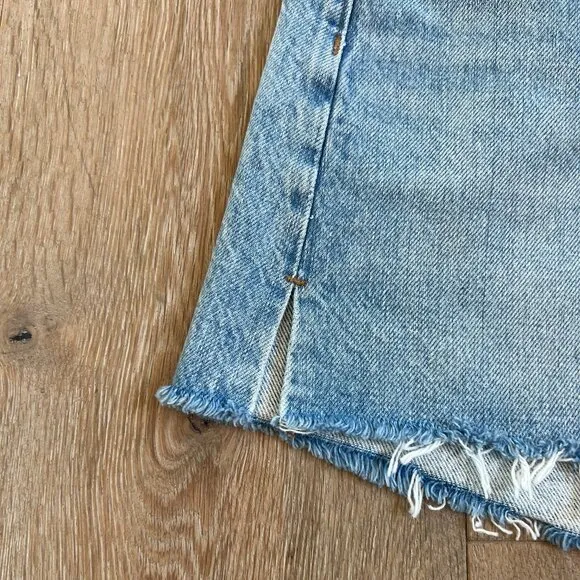 Madewell Relaxed Denim Shorts NWT Raw Edge Hem Size 30