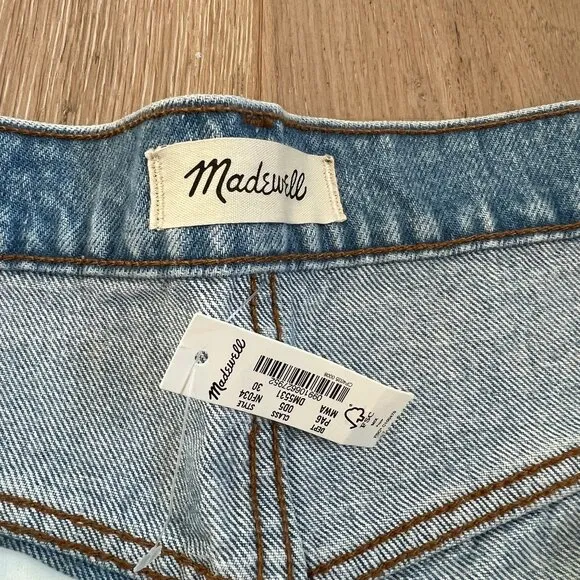 Madewell Relaxed Denim Shorts NWT Raw Edge Hem Size 30
