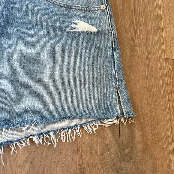Madewell Relaxed Denim Shorts NWT Raw Edge Hem Size 30