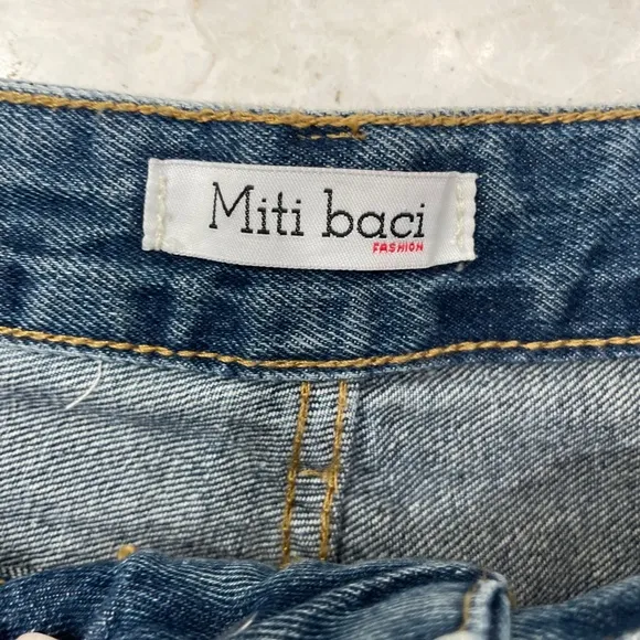 MITI BACI {XL} Jean Shorts Lace-Up Dark Wash NWT