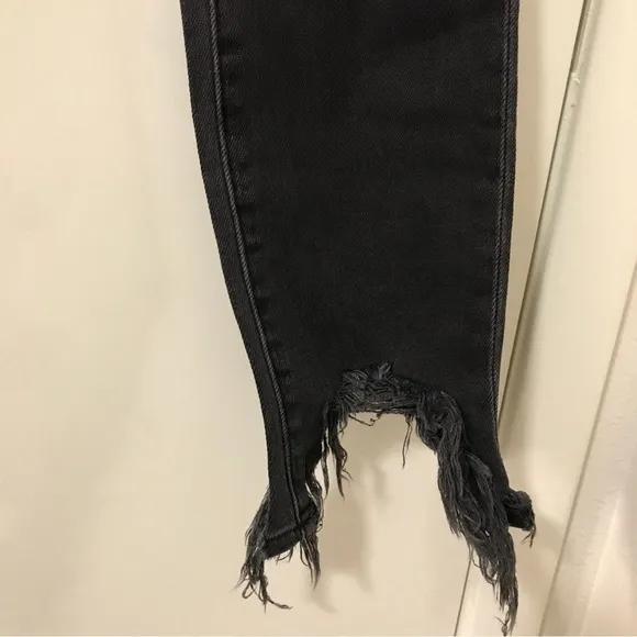 *New* L’AGENCE Cupertino charcoal black distressed high rise skinny jeans