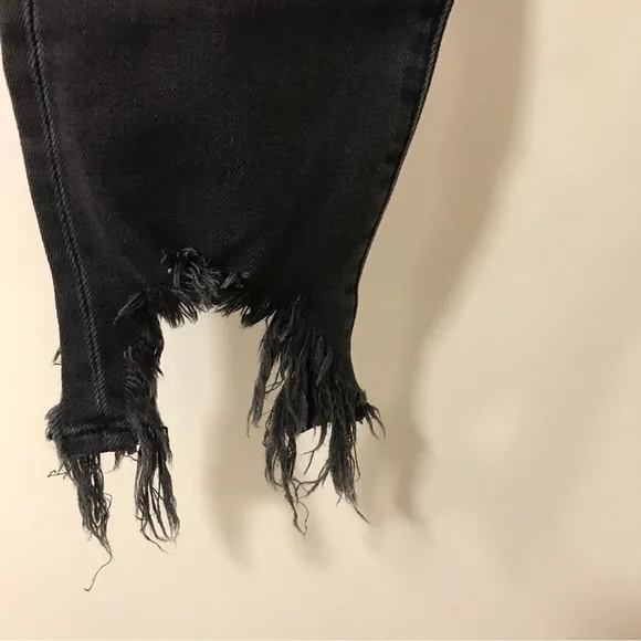 *New* L’AGENCE Cupertino charcoal black distressed high rise skinny jeans