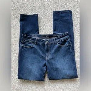 NWOT DL1961 Coco Curvy Straight Jeans Size 31