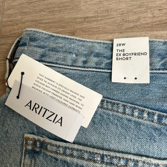 NWT Aritzia The Ex Boyfriend Denim Shorts