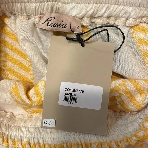 NWT Kasia Geometric Print Yellow Shorts Size Small