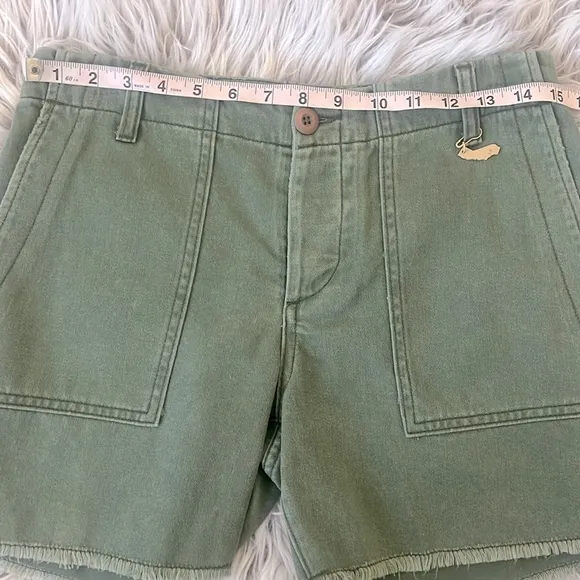 NWT Le Superbe Beach Crawler Cutoff Green Shorts Size 4 Reg. $175