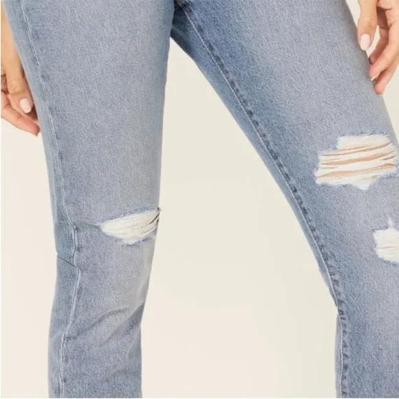 NWT Levi’s 501 High Rise Skinny Jeans in Light Indigo Destructed