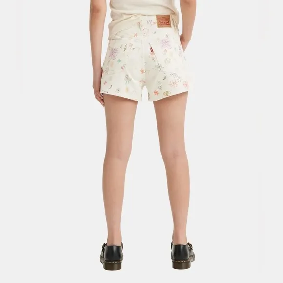 NWT Levis High Waisted Mom Denim Jean Shorts Size 25 Space Doodle