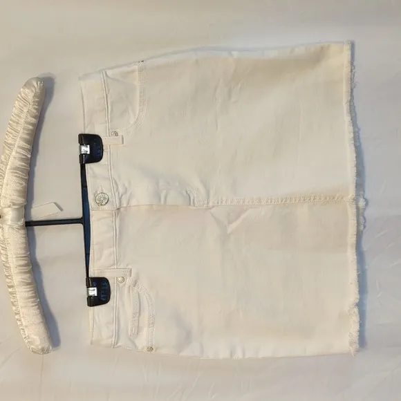 NWT Lilly Pulitzer White Denim Skirt.  Size 6
