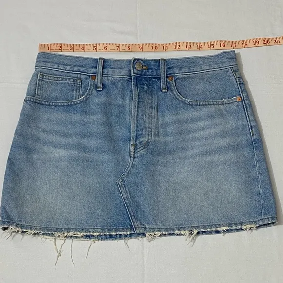 NWT Madewell Rigid Denim Relaxed Mini Skirt In Northdale Wash Size 29.