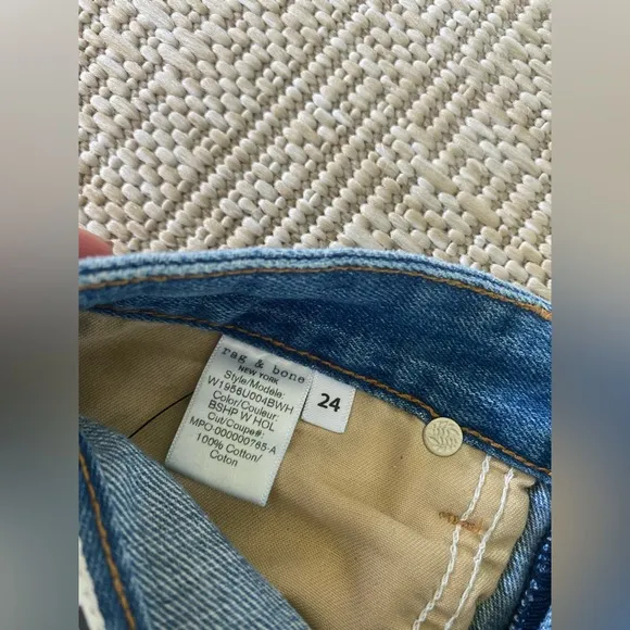 NWT Rag &amp; Bone Dre Low-Rise denim shorts in size 24
