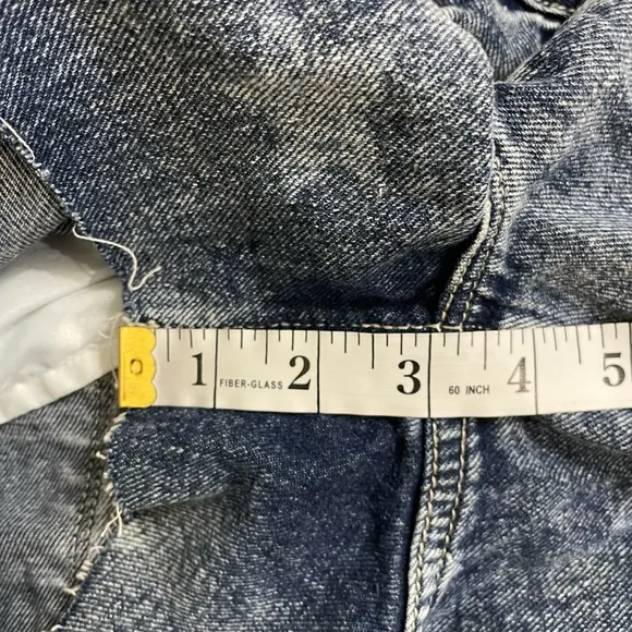 NWT Vigoss® Stars ACE 3&quot; High Rise Denim Shorts | Size 31 Raw Hem