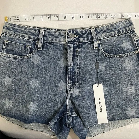 NWT Vigoss® Stars ACE 3&quot; High Rise Denim Shorts | Size 31 Raw Hem