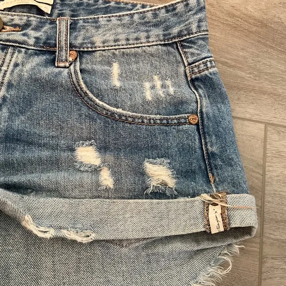 One Teaspoon Denim Shorts Size 27