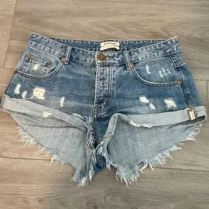One Teaspoon Denim Shorts Size 27