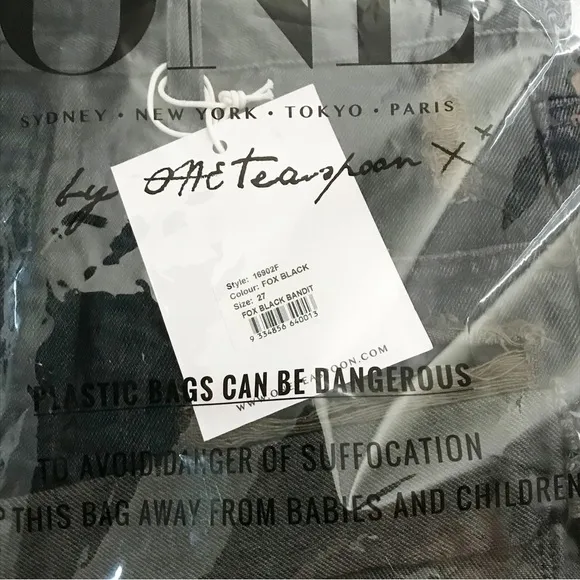 One Teaspoon Fox Black Bandit shorts low waist style NIB