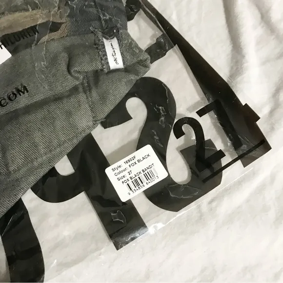 One Teaspoon Fox Black Bandit shorts low waist style NIB