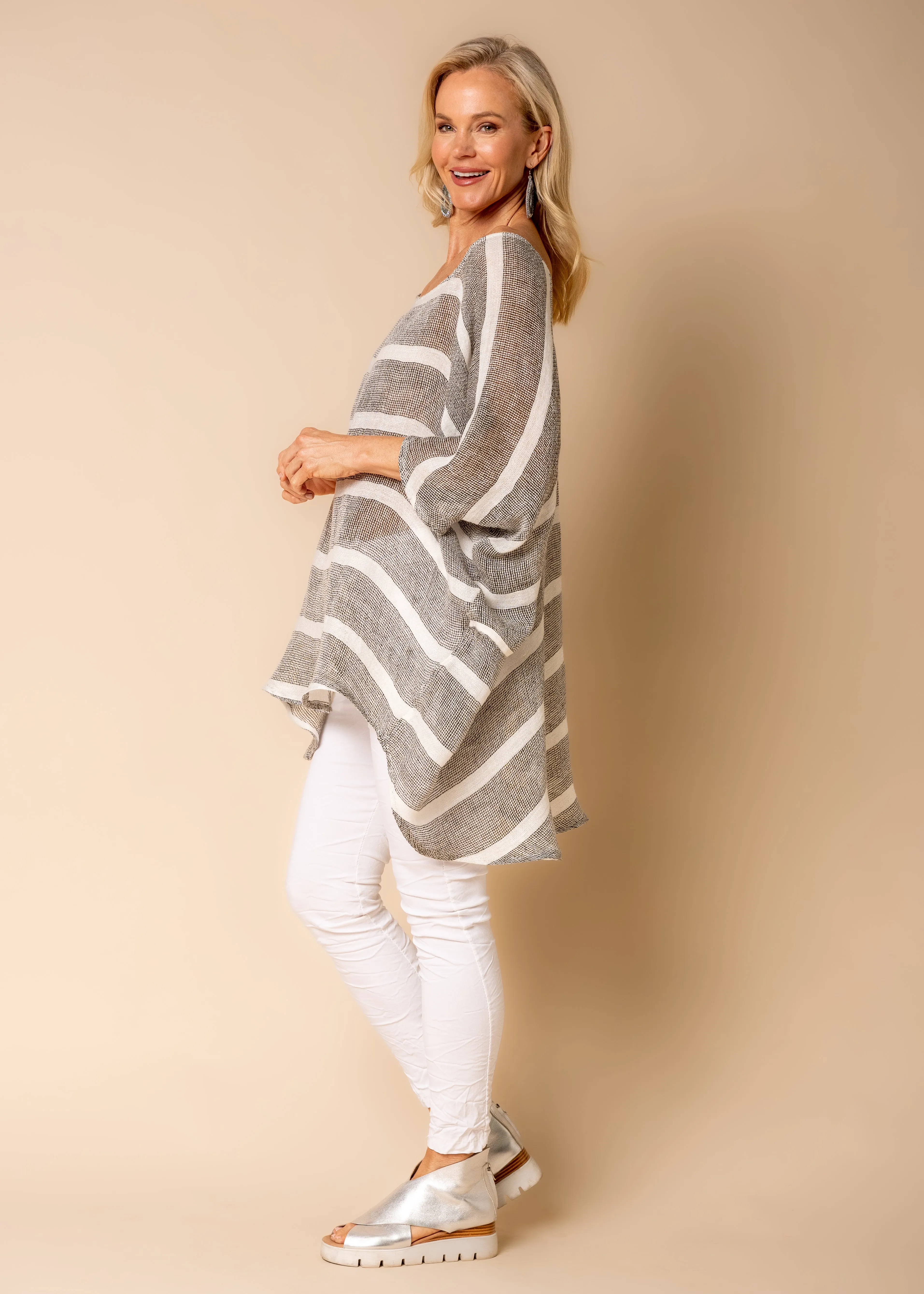Portia Linen Blend Top in Khaki
