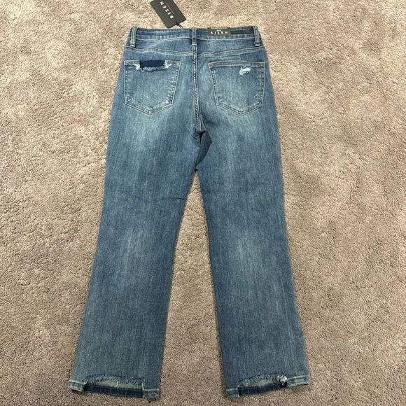 Risen washed straight leg jean with stretch! Size 5/27 NWT