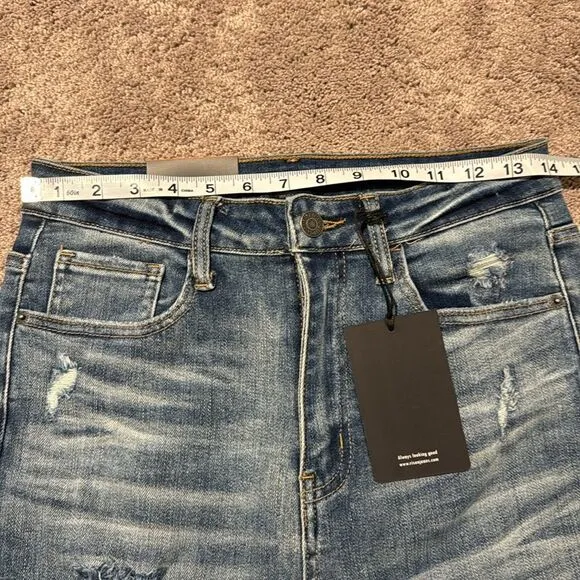 Risen washed straight leg jean with stretch! Size 5/27 NWT