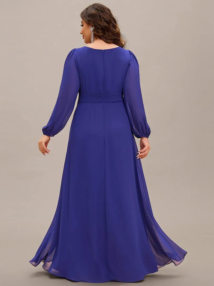 Robe de demoiselle d'honneur plissée à manches longues transparente de grande taille
