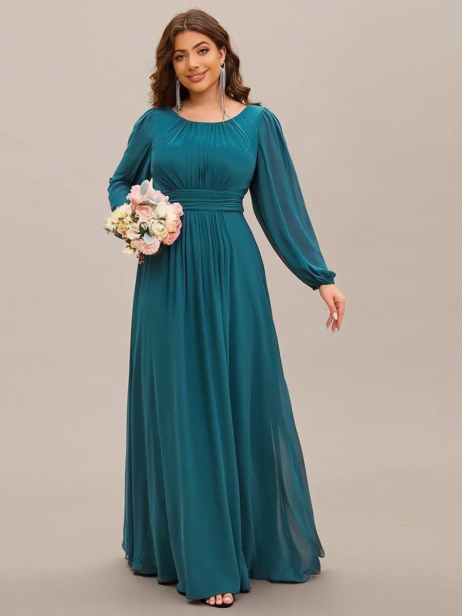 Robe de demoiselle d'honneur plissée à manches longues transparente de grande taille