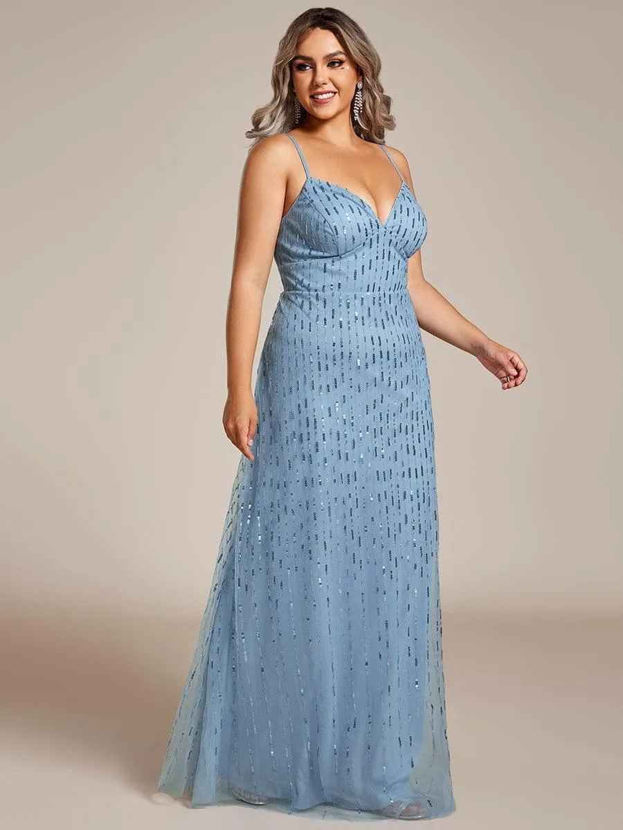 Robe de soirée taille haute à col en V profond et à paillettes ornée de bretelles spaghetti