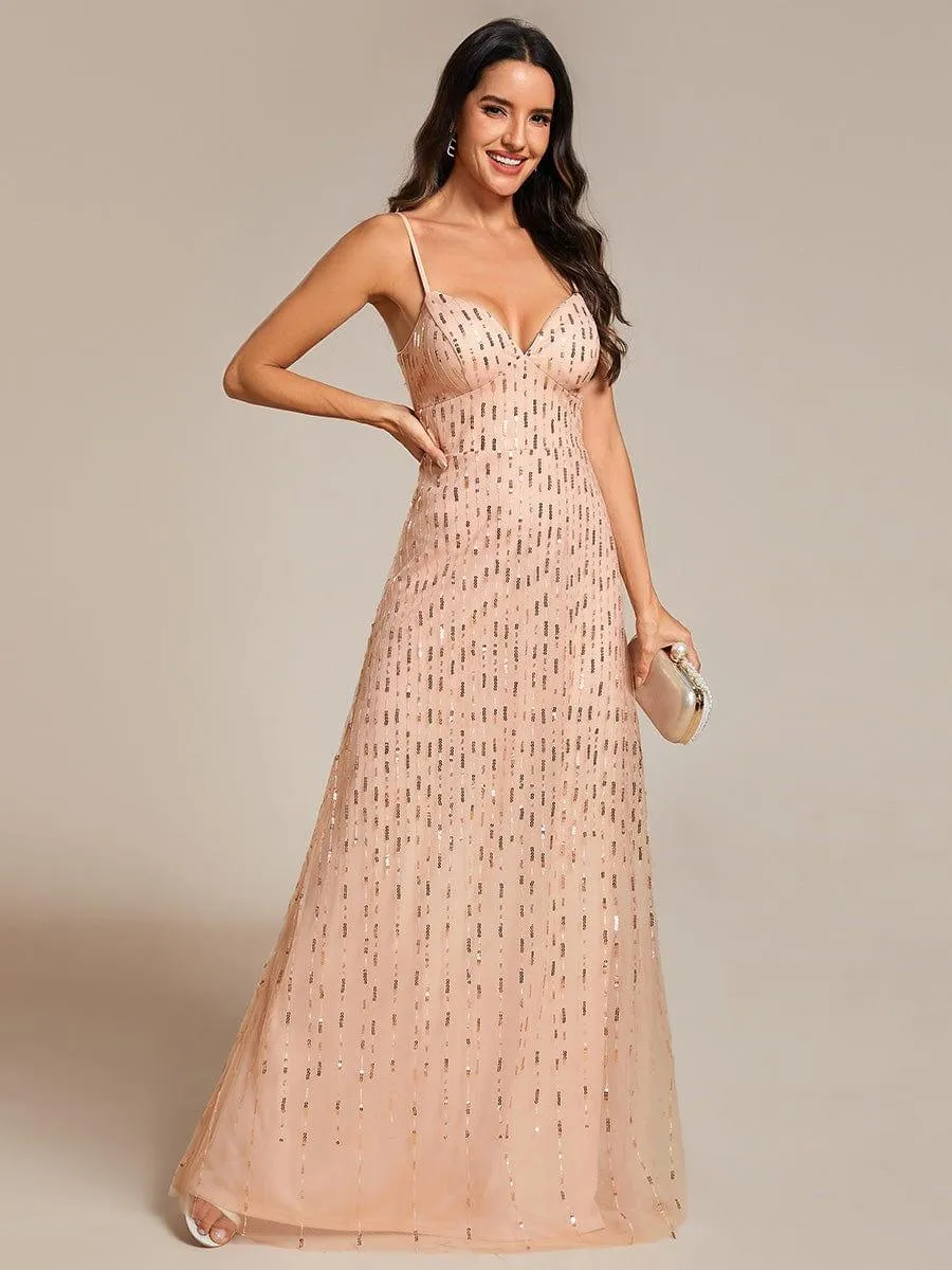 Robe de soirée taille haute à col en V profond et à paillettes ornée de bretelles spaghetti
