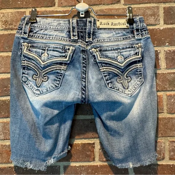 Rock Revival Ashley Skinny Denim Raw Hem Shorts Size 27