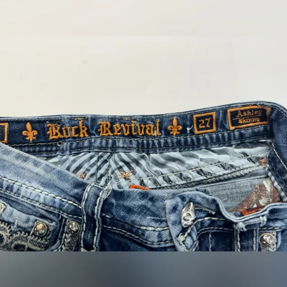 Rock Revival Ashley Skinny Denim Raw Hem Shorts Size 27