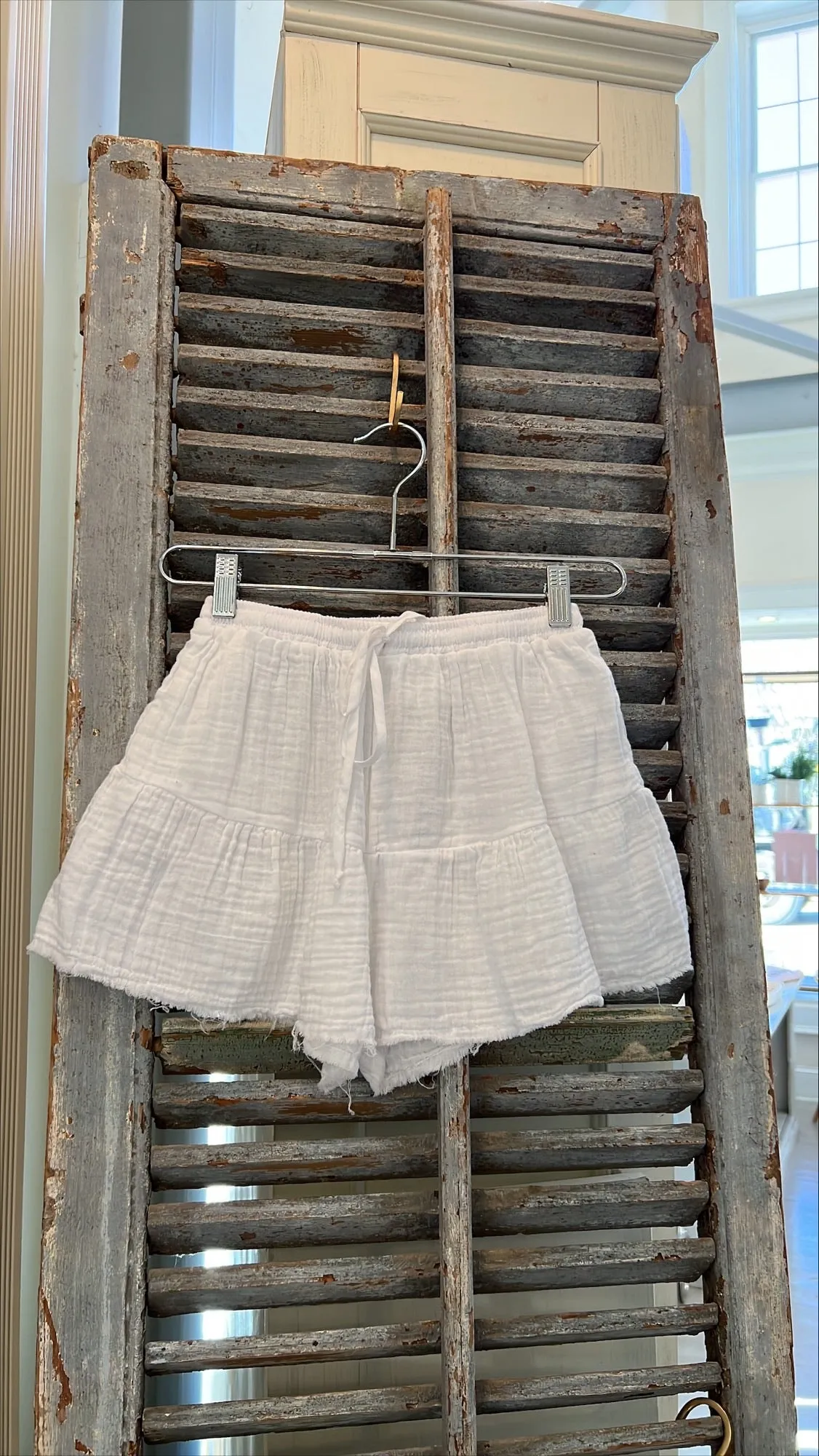 Ruffle Cotton Short